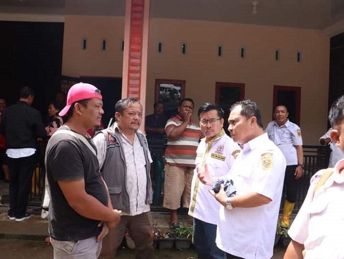 Pj Bupati Dairi Cek Langsung Kondisi Desa Terisolir Akibat Longsor