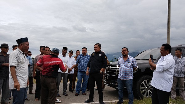 Salim Fakhry Anggota DPR Peduli Terhadap Pembukaan Jalan Untuk Petani