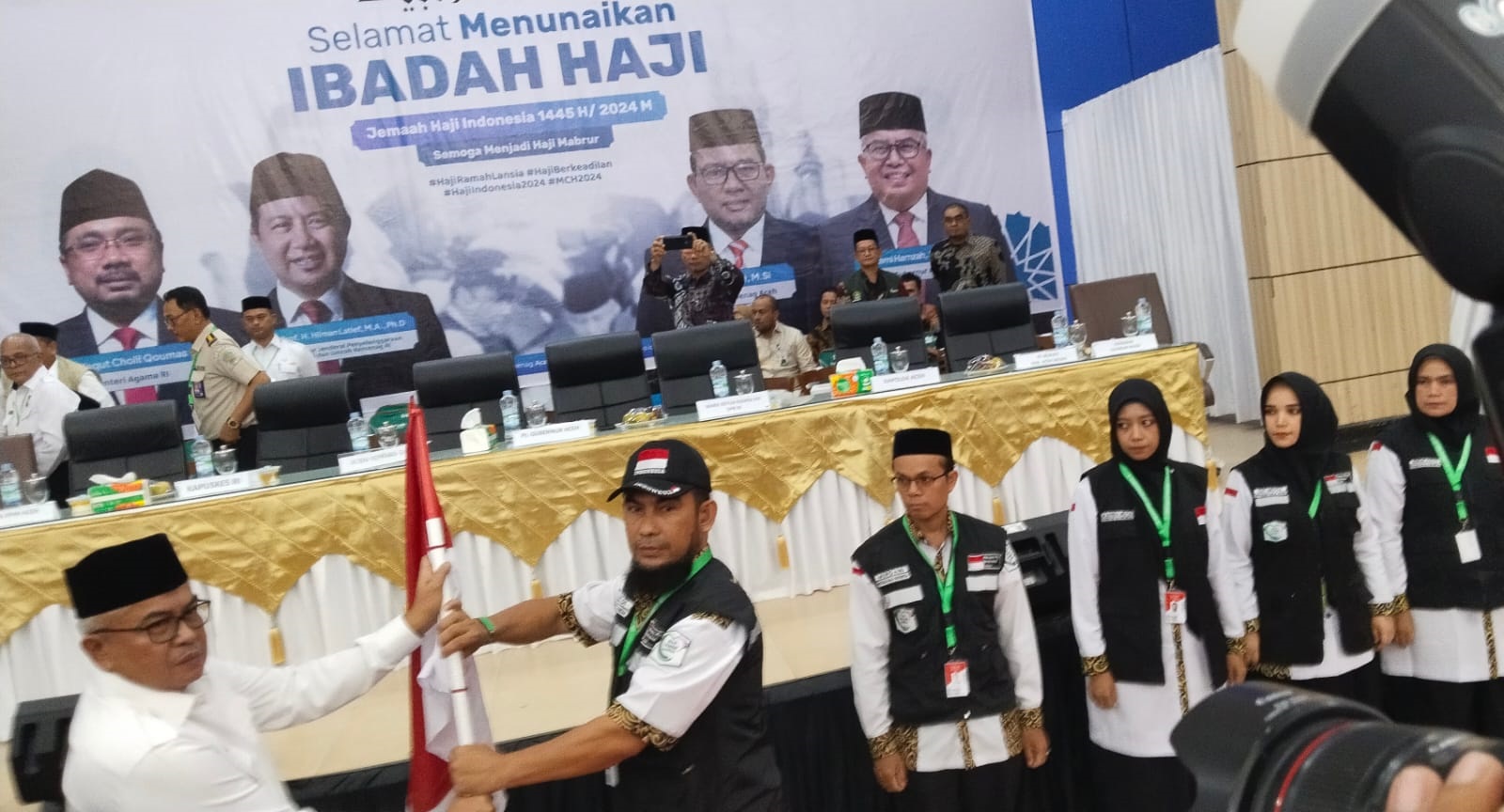 Pj Gubernur Lepas Kloter 01