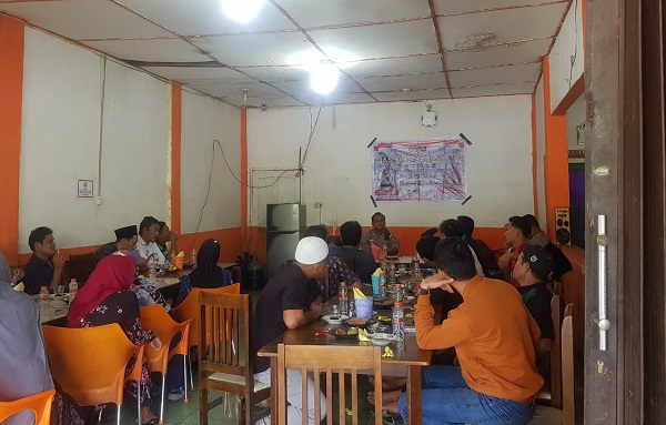 Jumat Curhat Kapolsek Di Kampong Penanggalan Dikeluhkan Honor