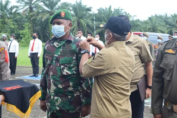 Ahmad Zarnawi Pimpin Apel Pasukan Ops Lilin Toba 2022