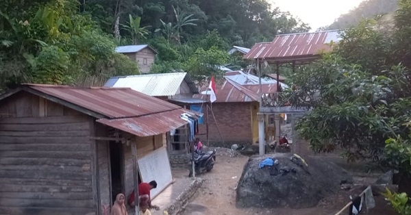 Kado Istimewa HUT Ke-78 RI Untuk Warga Desa Sopobatu