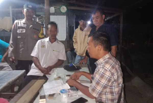 Beli Rokok Pakai Uang Palsu, Seorang Karyawan Ditangkap Warga
