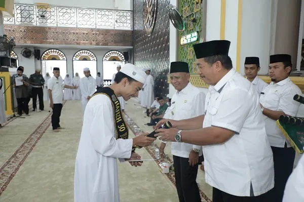 19 Penghafal Alquran Diwisuda