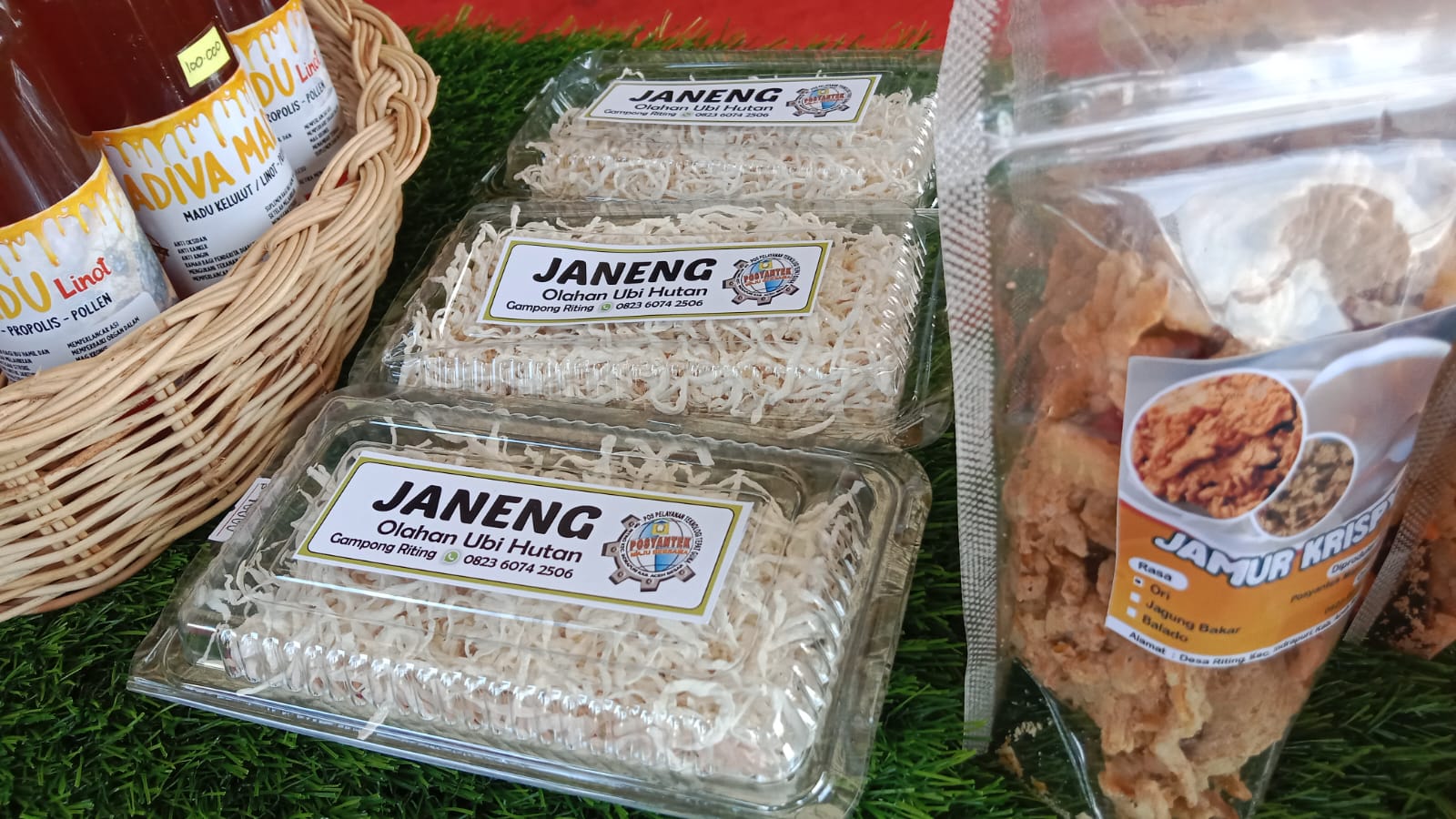 Stand TTG Aceh Besar Pamerkan Produk UMKM