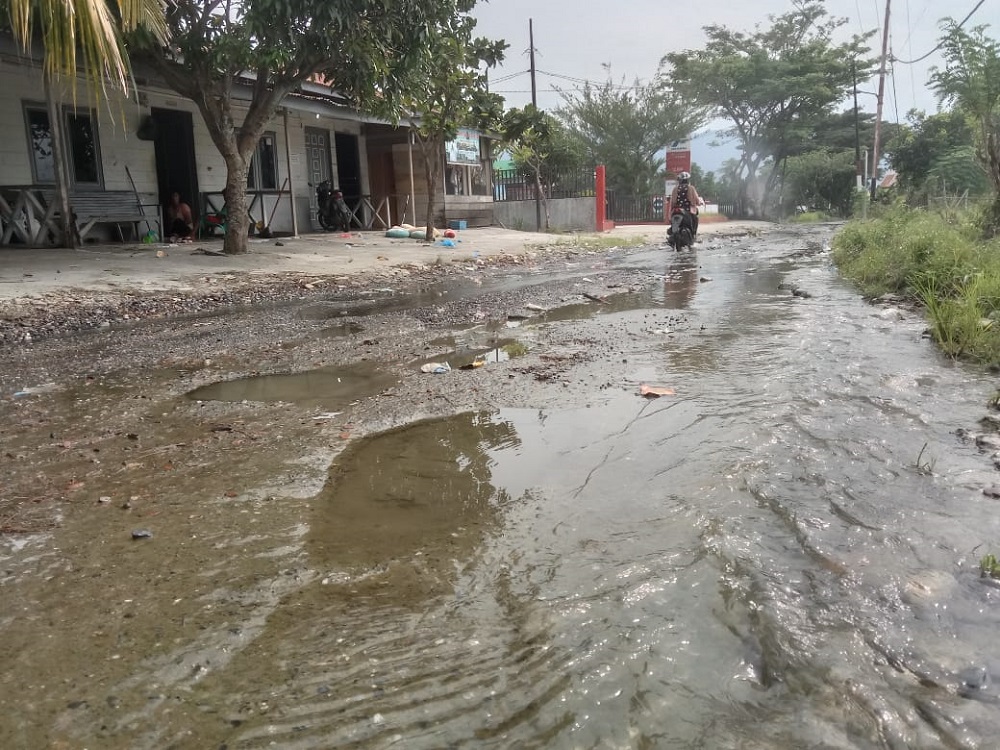 Jalan Ke Objek Wisata Buruk, Warga Minta Pemkab Agara Peduli