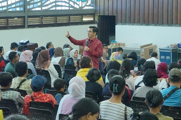 Bane Raja Manalu Sosialisasi Penguatan Merek Kepada 1.000 Pelaku UMKM Di P.Siantar