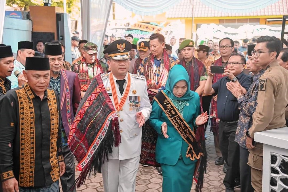 Hari Pertama Di Sidimpuan, Pj Wali Kota Timur Tumanggor Disambut Secara Adat