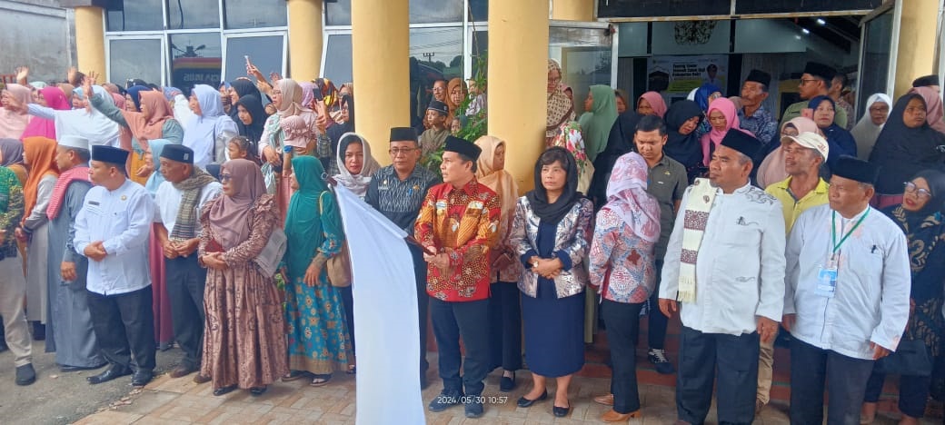 Pj Bupati Berangkatkan Calon Haji Asal Dairi