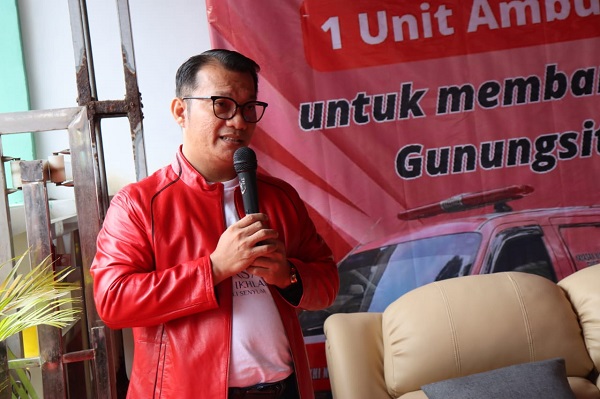 Be'esokhi Ndruru: Layanan Ambulans Gratis Untuk Bantu Masyarakat