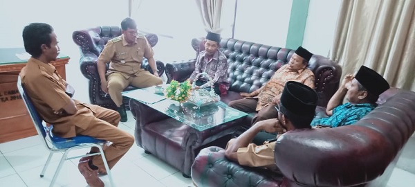 Pemdes Keude Linteung Adukan Sengketa Bagi Hasil Aset  Dari PT. WMM Ke Muspika