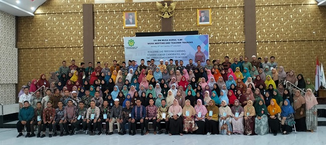 YPI BM Muda Nurul Ilmi P.Sidimpuan Work Meeting And Teacher Training