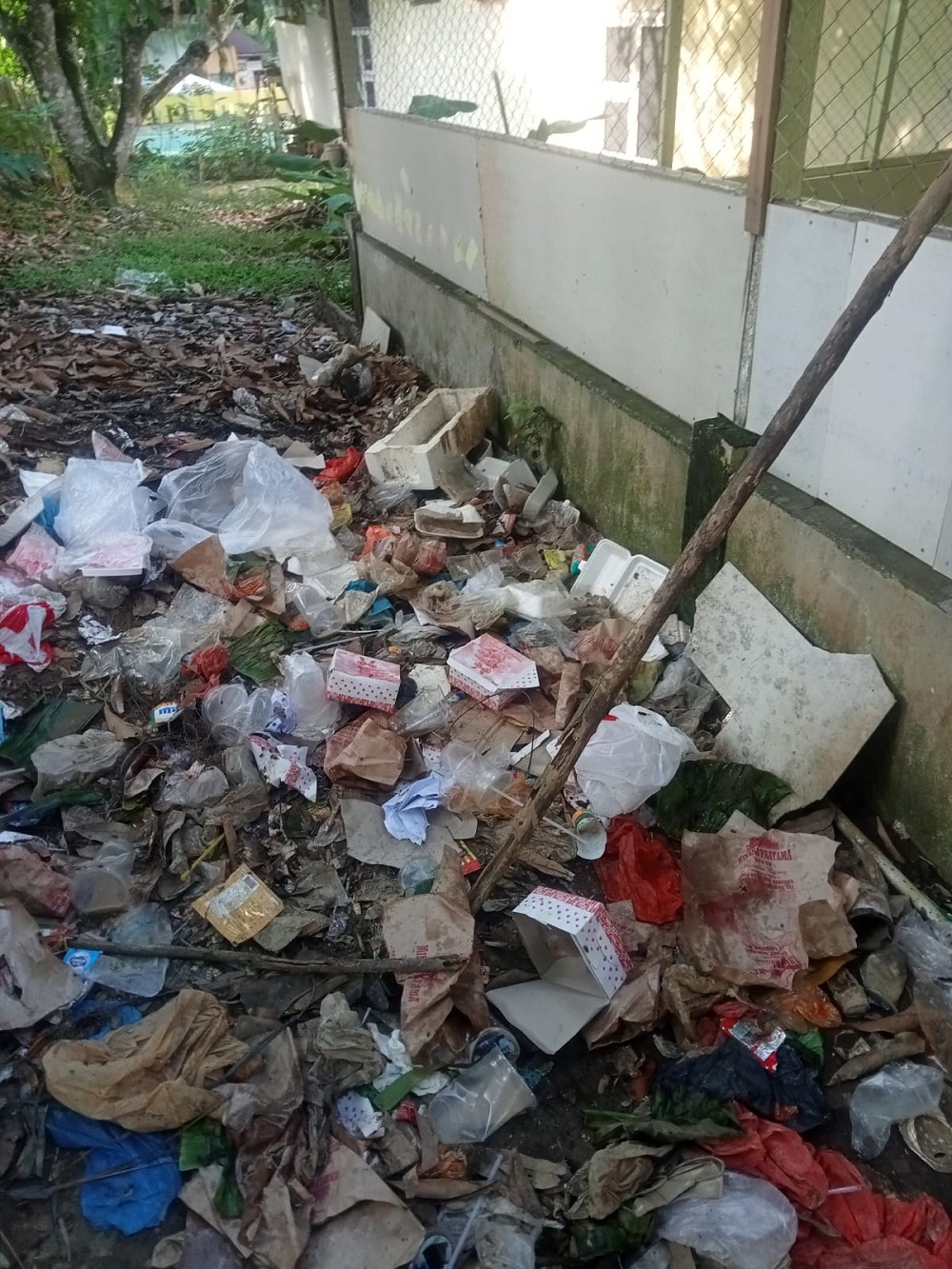 HPSN Tak Berpengaruh Bagi Kantor Camat Besitang Jaga Lingkungan