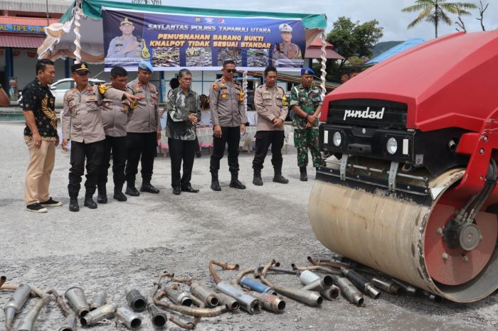 Polres Taput Musnahkan 270 Knalpot Brong