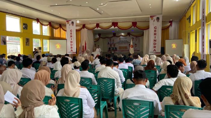 Ketua DPD Gerindra P. Sidimpuan Lantik Pengurus Ranting Dan Sayap Partai