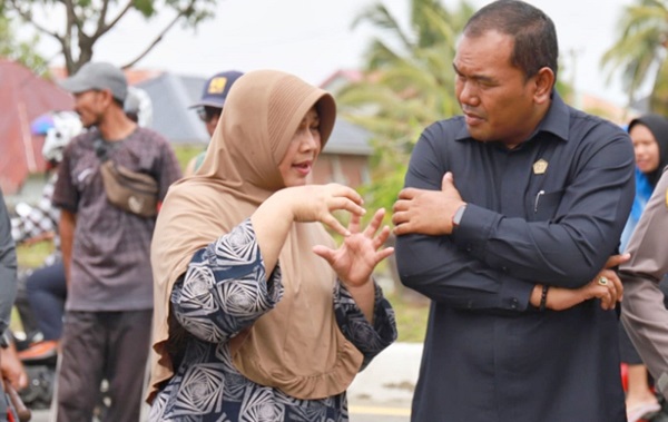 Anggota DPRA Tinjau Korban Banjir Pidie