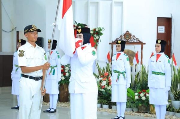 Bupati Labura Kukuhkan 27 Anggota Paskibraka