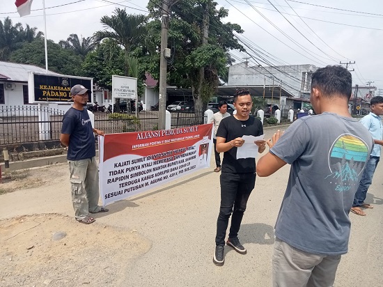 Kejatisu Diminta Periksa Mantan Bupati Samosir