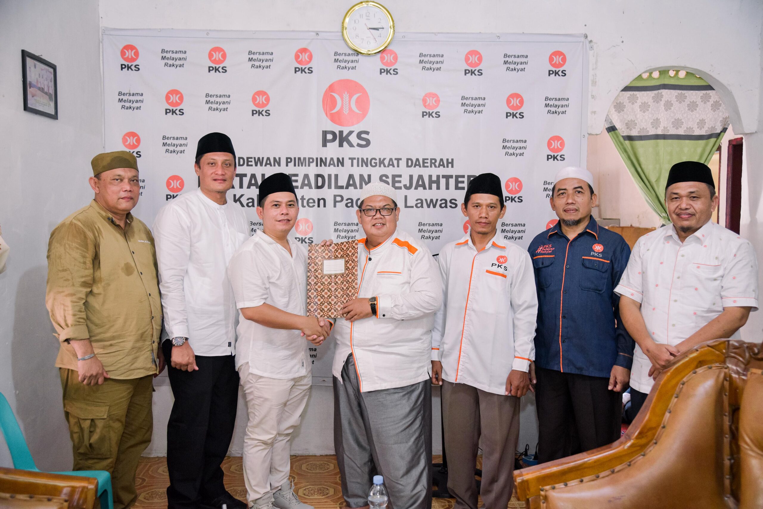 DPD PKS Palas Siap Usung Pasangan Putra Mahkota - Ustadz Fauzan