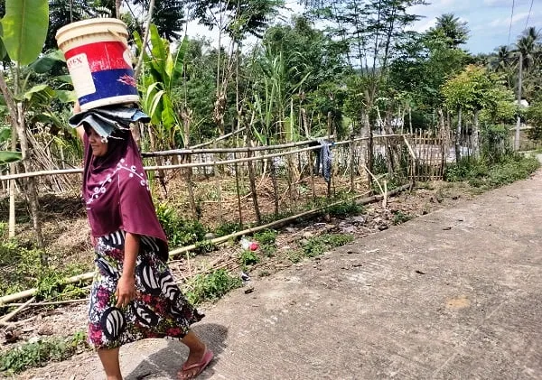 Warga Transmigrasi Tiro Kesulitan Air Bersih