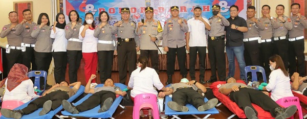Dalam Rangka HUT Lantas, Polres P.Siantar Donor Darah
