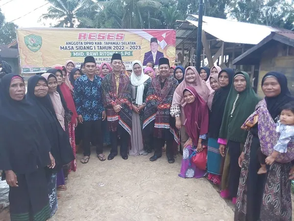 Merdeka Dari Kegelapan, Warga Pedalaman Tapsel Berterimakasih Ke Syahrul Pasaribu dan Rawi Ritonga