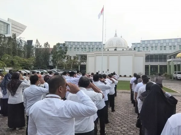 Ratusan ASN Kanwil Kemenag Aceh Doakan Korban Tsunami