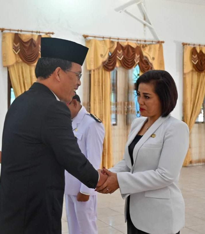 Bupati Humbahas Lantik Pejabat Administrator Dan Pengawas