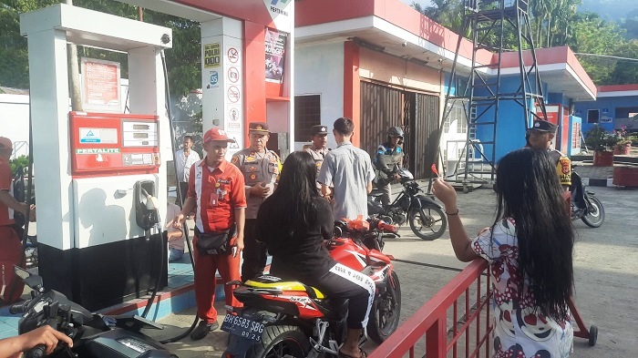 Antisipasi Kelangkaan BBM Jelang Nataru, Polsek Babul Makmur Pantau SPBU