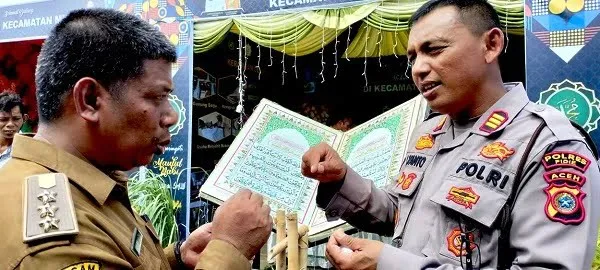 Duplikat Alquran Tulisan Tangan Tgk Chik Direube Dipampang Di Stan Kecamatan Delima