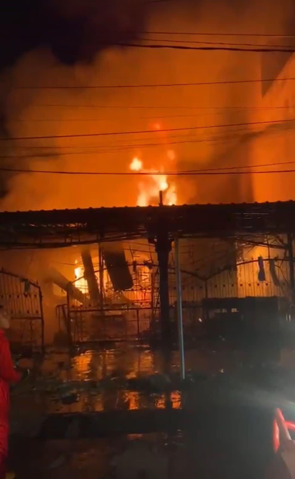 Warung Dimsum Di Kota Tebingtinggi Ludes Terbakar,