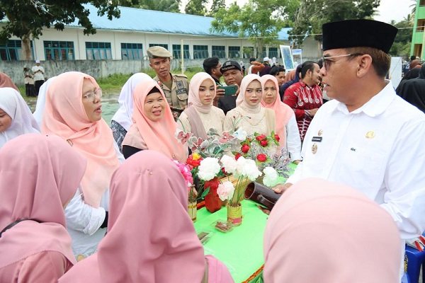 Bupati Madina: Anak Muda Harus Bisa Berbisnis