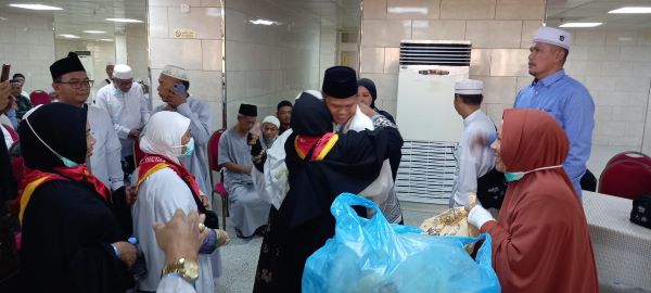Idul Adha Di Makkah, Adlin Tambunan Terus Pantau Kondisi Jamaah Haji Sergai