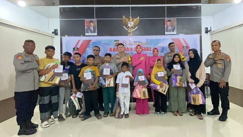 Kapolres Sabang Berbagi Kebahagiaan Di Hari Bhayangkara Ke-78