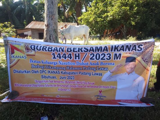 Salurkan 19 Hewan Kurban Bersama Ikanas Di Madina