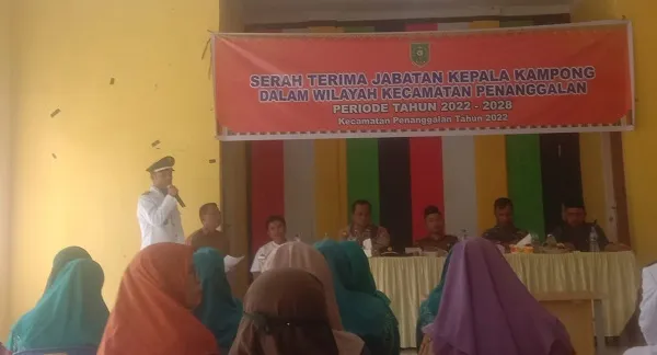 Camat Pimpin Sertijab Kepala Kampong Kecamatan Penanggalan