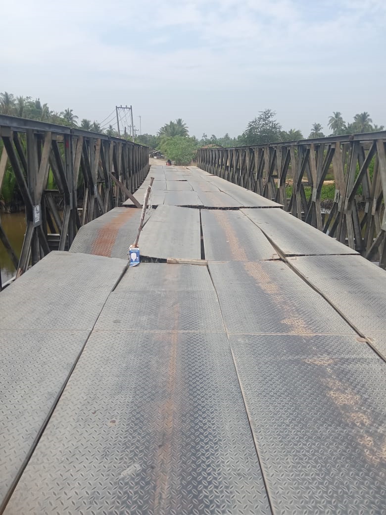 Lantai Jembatan Rusak, Warga Meurandeh Terancam Terisolir