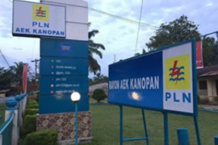 Terdampak Gangguan Transmisi Sungai Rumbai, Listrik Desa Londut Padam 2 Malam