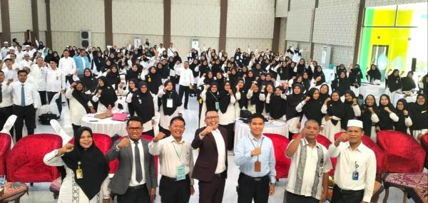Dr. Dirgantara Motivasi Guru Nurul Ilmi P.Sidimpuan Cerdas Mengajar