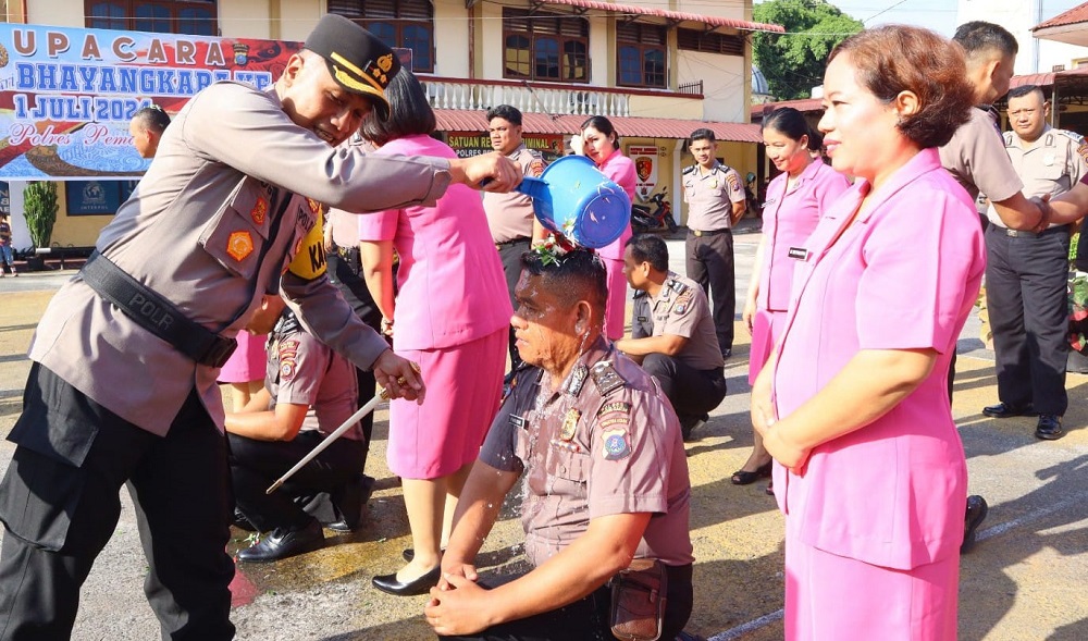19 Personel Polres P.Siantar Naik Pangkat