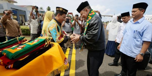 Pj Gubernur Aceh Tiba Di Simeulue, Nanti Malam Buka MTQ XXXVI