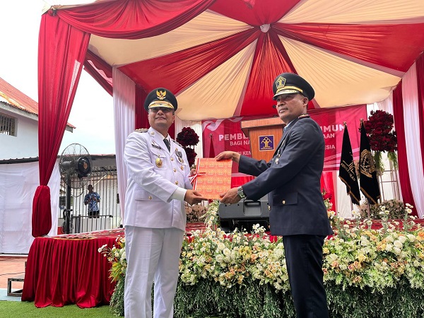 Pj. Wali Kota Lhokseumawe Serahkan Remisi