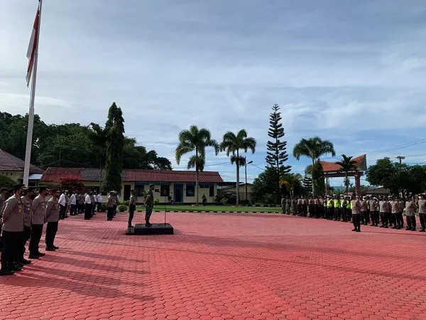 Pimpinan Apel Pagi Sinergitas TNI-Polri Ingatkan Tugas Harus Sesuai Tupoksi