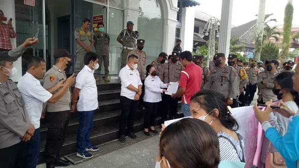 Perkumpulan SW Tuntut Wali Kota Copot Plt Dirut PDPHJ P.Siantar