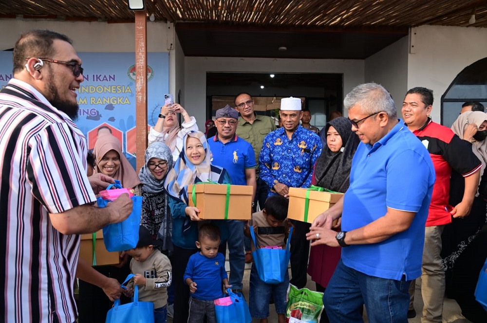 Gerakan Gemar Makan Ikan Bersama ARSADA-PKK Aceh Di Lhoknga