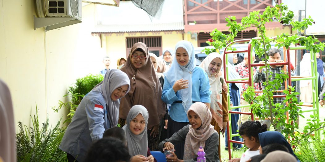 Ayu Marzuki Kunjungi Anak Berkebutuhan Khusus Di Sekolah Fleksibel