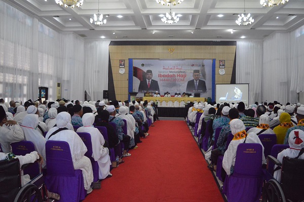 Dua Calhaj Kloter 07 Dirujuk Ke RSUZA Banda Aceh