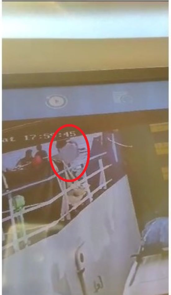 Seorang Penumpang AH 2 Melompat Ke Laut