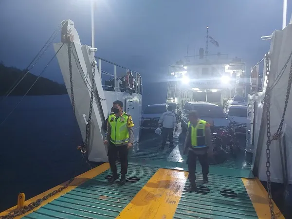 Kapolres Simalungun Cek Pelabuhan Tigaras, Ingatkan ABK Tentang SOP