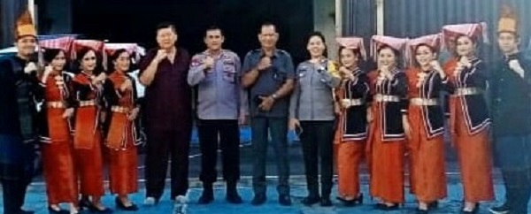 Polres P.Siantar Berangkatkan Tim Tari Tortor Somba Ke Istana Maimun